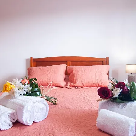 Apartment Island Jewel *